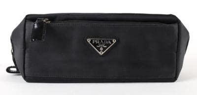 prada kulturtasche